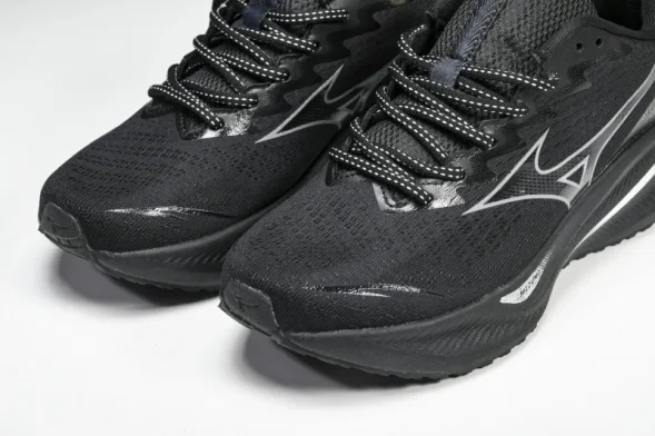 Mizuno Astro Plus D1GH240101 