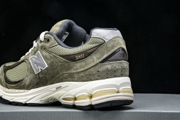 New Balance 2002R M2002RHN
