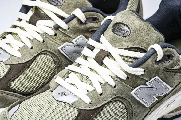 New Balance 2002R M2002RHN 