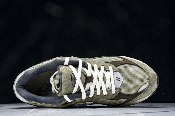 New Balance 2002R M2002RHN 