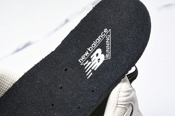 New Balance 530 MR530SH 