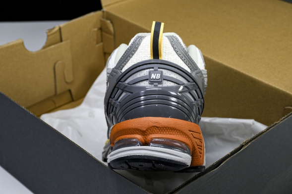 New Balance 1906 M1906NG1 