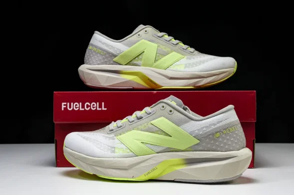 New Balance FuelCell Rebel V4 MFCXLUM 
