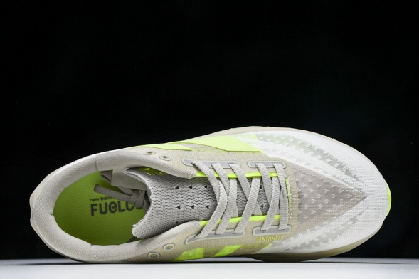 New Balance FuelCell Rebel V4 MFCXLUM 