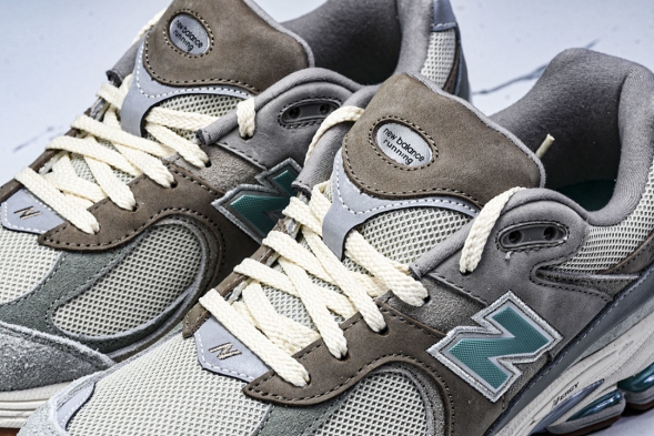 New Balance 2002R M2002RAM 