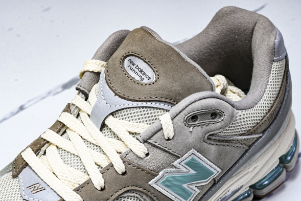 New Balance 2002R M2002RAM 