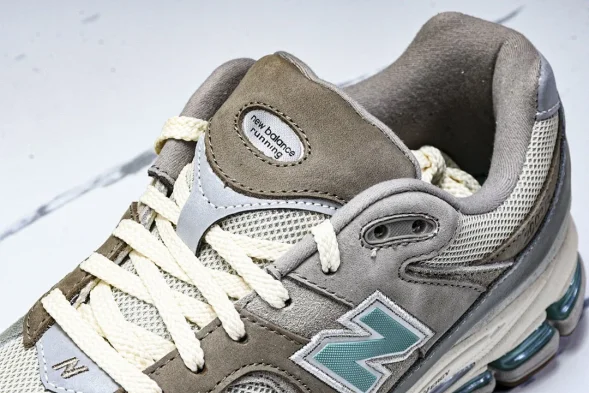 New Balance 2002R M2002RAM 