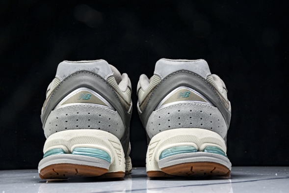 New Balance 2002R M2002RAM 