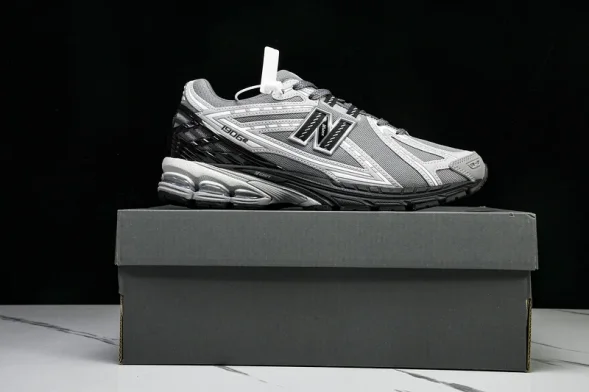 New Balance 1906 M1906RLG  