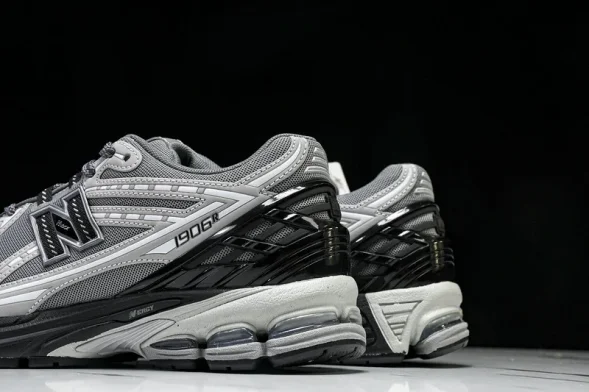 New Balance 1906 M1906RLG  