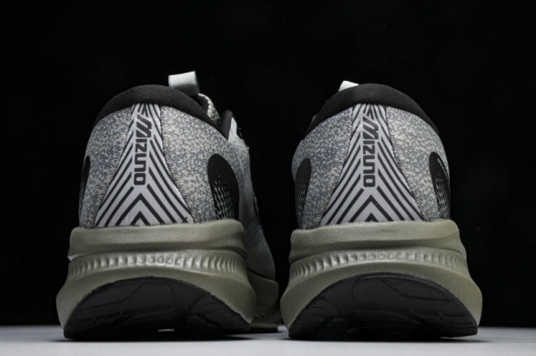 Mizuno Astro Plus D1GH240102 