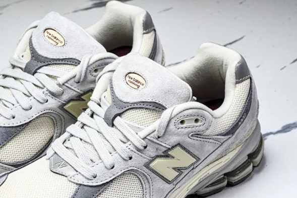 New Balance 2002R M2002RLN 