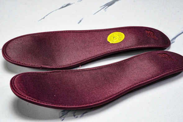 New Balance 2002R M2002RLN 