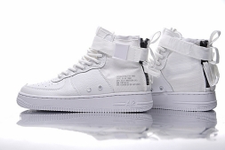 Nike SF Air Force 1 Utility Mid QS