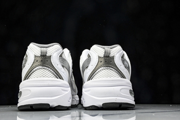 New Balance 530 MR530AD 