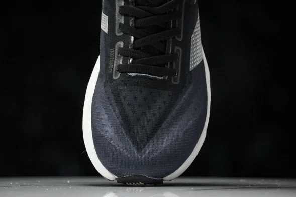 New Balance FuelCell Rebel V4 MFCXLK4 
