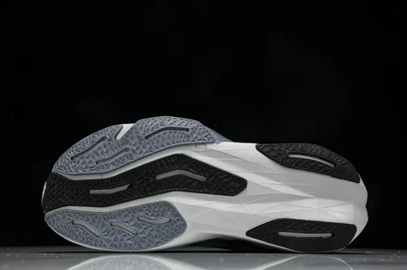 New Balance FuelCell Rebel V4 MFCXLK4 