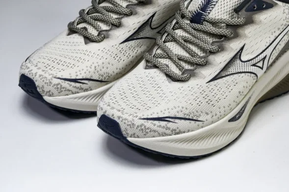 Mizuno Astro Plus D1GH240109 