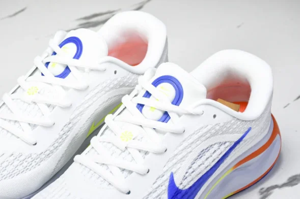 Nike Journey Run HJ9290-085 