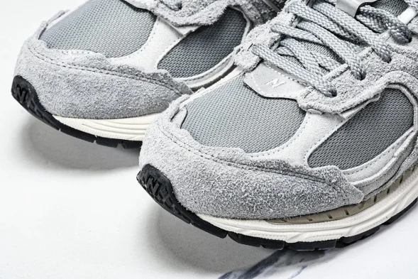 New Balance 2002R M2002RDM 