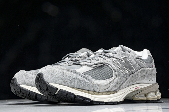 New Balance 2002R M2002RDM 