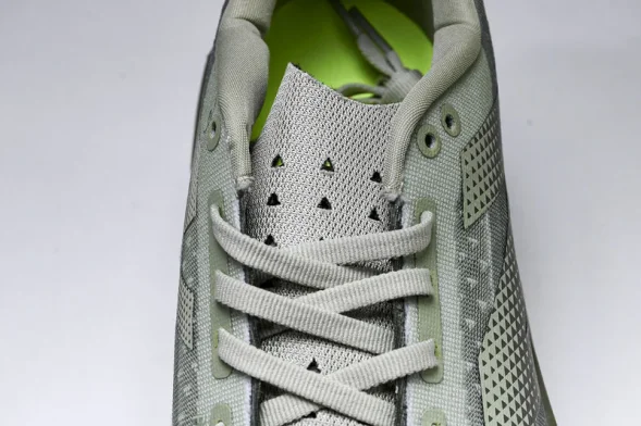 New Balance FuelCell Rebel V4 MFCXLF4 