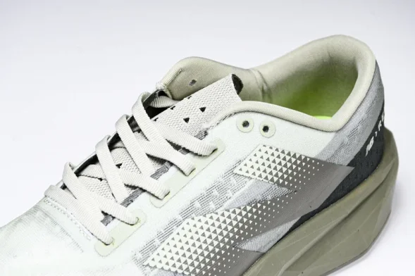 New Balance FuelCell Rebel V4 MFCXLF4 