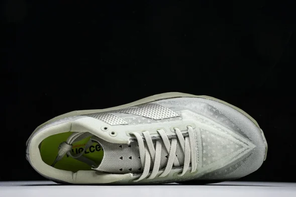New Balance FuelCell Rebel V4 MFCXLF4 