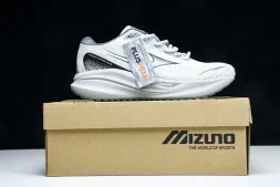Mizuno Astro Plus D1GH240111