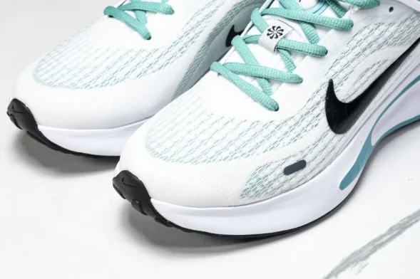 Nike Journey Run FNO228 105 