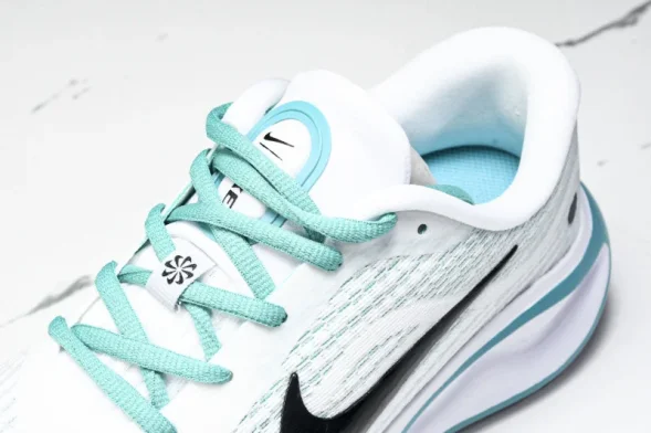 Nike Journey Run FNO228 105 