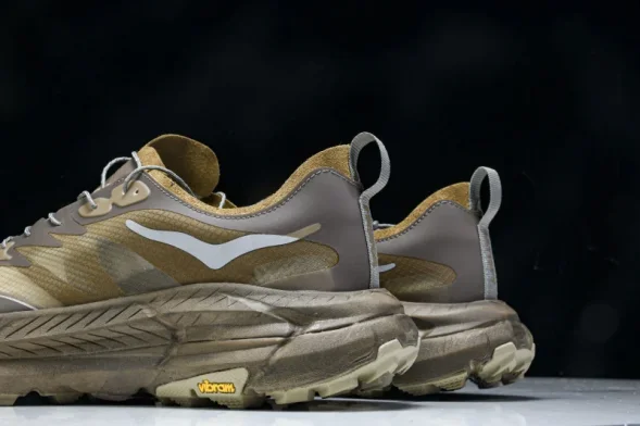 Hoka Satisfy Running Mafate Trail 1157050 RBBR 