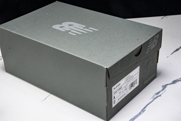 New Balance 2002R ML2002RE 