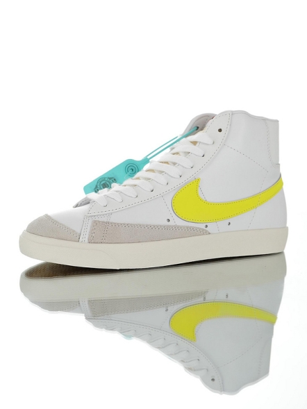 ​​Nike Blazer Mid Vintage  