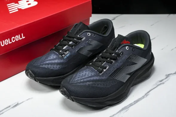 New Balance FuelCell Rebel V4 MFCXLB4  