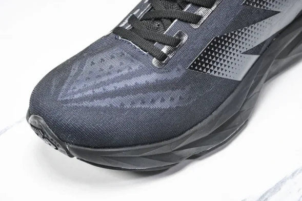 New Balance FuelCell Rebel V4 MFCXLB4  