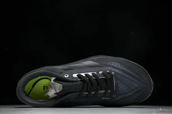 New Balance FuelCell Rebel V4 MFCXLB4  
