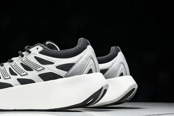 Adidas Adizero Aruku 