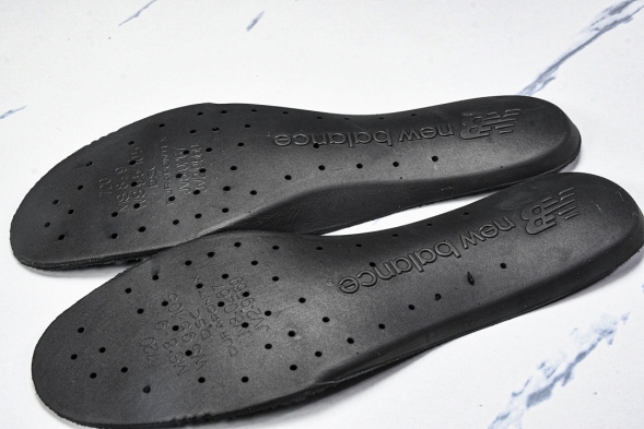 New Balance 2002R M2002RCD 