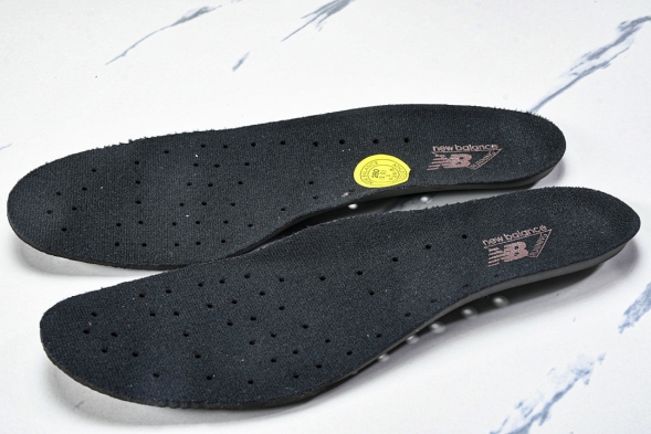 New Balance 2002R M2002RCD 