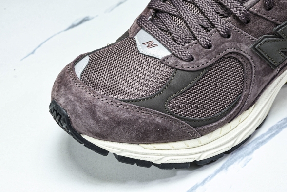 New Balance 2002R M2002RCD 