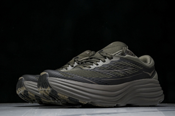 HOKA Bondi 8 1155391 UBR 