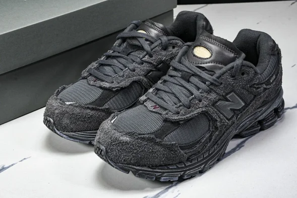 New Balance 2002R M2002RDB 