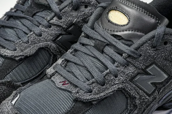 New Balance 2002R M2002RDB 