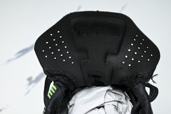 Nike Air Max Phoenix FZ5307-300 