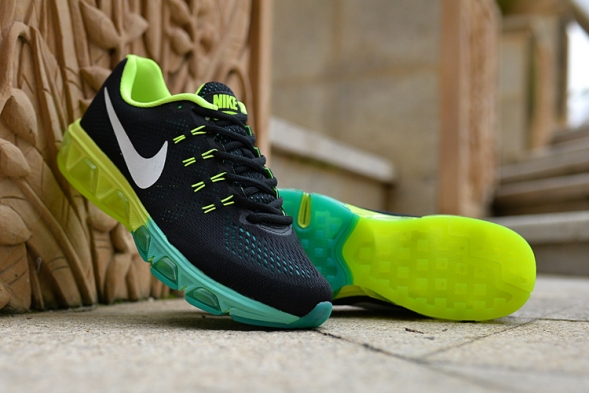 Nike TAILWIND    