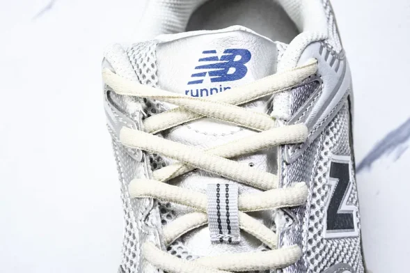 New Balance 530 MR530VS 