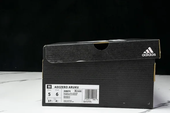 Adidas Adizero Aruku 