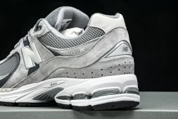 New Balance 2002R M2002RST 