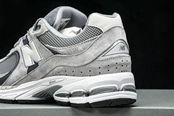 New Balance 2002R M2002RST  